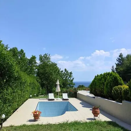 Maisonette Scarlet Holiday home